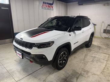 Used 2025 Jeep Compass Trailhawk 4x4