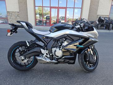 2025 CFMOTO 675SS 