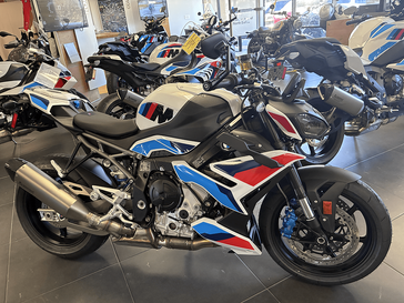 2026 BMW M 1000 R
