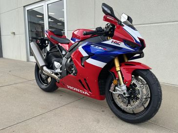 2025 Honda CBR1000RRR FIREBLADE SP