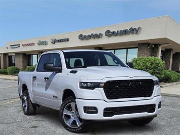 New 2026 RAM 1500 Express Crew Cab 4x2 5'7' Box