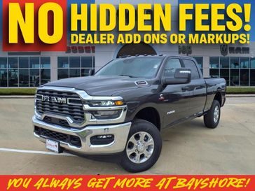 2025 RAM 3500 Lone Star Crew Cab 4x4 6'4' Box