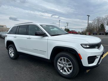 2025 Jeep Grand Cherokee Laredo X 4x4