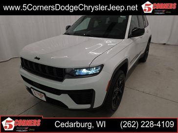 New 2026 Jeep Grand Cherokee Laredo Altitude 4x4