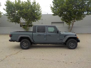 New 2026 Jeep Gladiator Sport S 4x4