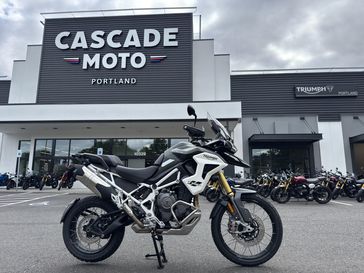 2025 Triumph Tiger 1200 Rally Pro - MATTE KHAKI 