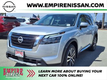 2025 Nissan Pathfinder Platinum