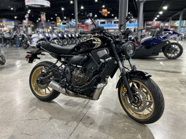 2025 Yamaha XSR700 
