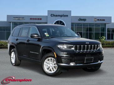 2025 Jeep Grand Cherokee L Laredo 4x2