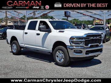 New 2026 RAM 2500 Tradesman Crew Cab 4x4 6'4' Box