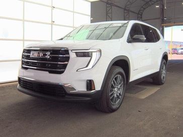 Used 2025 GMC Acadia Elevation