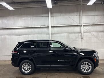 New 2025 Jeep Grand Cherokee Laredo X 4x4