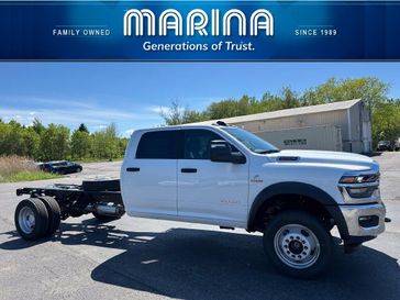 New 2026 RAM 5500 Big Horn Chassis Crew Cab 4x4 84' Ca