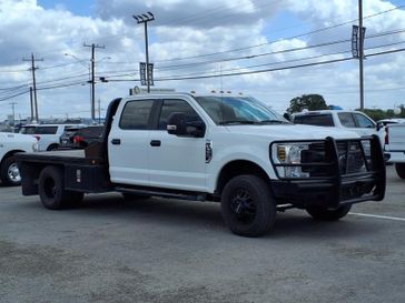 2019 Ford F-350 Chassis XL