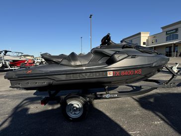 2022 SEADOO RXTX 300 BLACK 