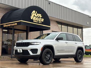 2025 Jeep Grand Cherokee Altitude X 4x4