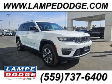 2024 Jeep Grand Cherokee 4xe in a Bright White Clear Coat exterior color and Global Blackinterior. Lampe Chrysler Dodge Jeep RAM 559-471-3085 pixelmotiondemo.com 