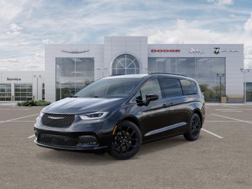 New 2026 Chrysler Pacifica Limited