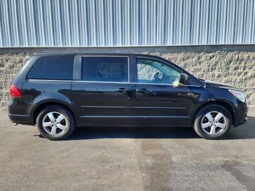 2010 Volkswagen Routan SE