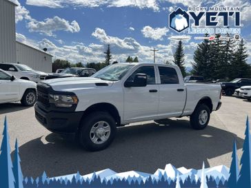 2024 RAM 2500 Tradesman Crew Cab 4x4 6'4' Box