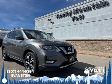 Used 2017 Nissan Rogue SL