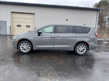 2025 Chrysler Pacifica Select Awd