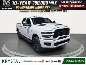 New 2026 RAM 2500 Black Express Crew Cab 4x4 6'4' Box