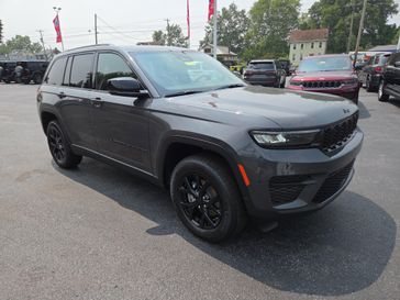New 2025 Jeep Grand Cherokee Altitude 4x4