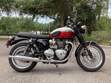 2025 Triumph Bonneville T120