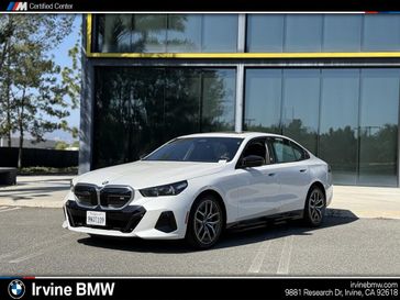 Mineral White Metallic