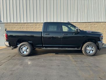 New 2026 RAM 2500 Tradesman Crew Cab 4x4 6'4' Box