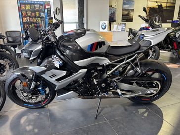 2025 BMW M 1000 R 