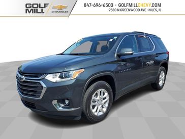 2021 Chevrolet Traverse LT Cloth in a Graphite Metallic exterior color and Jet Blackinterior. Glenview Luxury Imports 847-904-1233 glenviewluxuryimports.com 