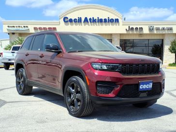 New 2025 Jeep Grand Cherokee Altitude X 4x2