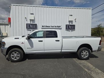 2025 RAM 2500 Big Horn Crew Cab 4x4 8' Box