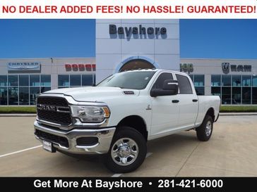 2024 RAM 2500 Tradesman Crew Cab 4x4 6'4' Box