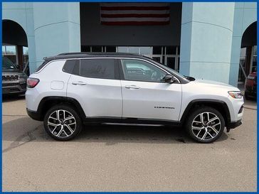 Used 2025 Jeep Compass Limited