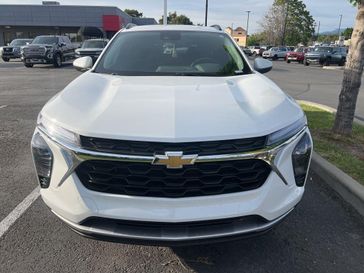 Used 2025 Chevrolet Trax LT