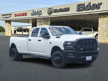 2025 RAM 3500 Tradesman Crew Cab 4x4 8' Box