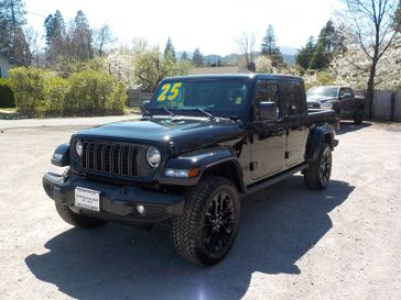 2025 Jeep Gladiator Nighthawk 4x4