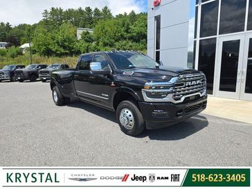 New 2026 RAM 3500 Limited Crew Cab 4x4 8' Box