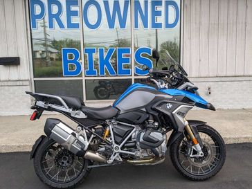 2019 BMW R 1250 GS in a BLUE exterior color. Cross Country Powersports 732-491-2900 crosscountrypowersports.com 