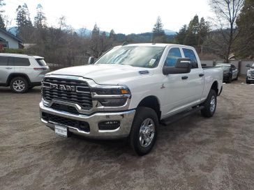 New 2026 RAM 2500 Tradesman Crew Cab 4x4 6'4' Box