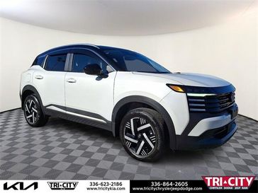 Used 2025 Nissan Kicks SV