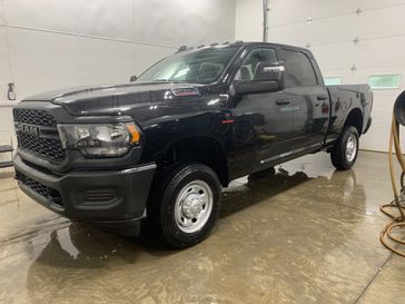 2024 RAM 2500 Tradesman Crew Cab 4x4 6'4' Box