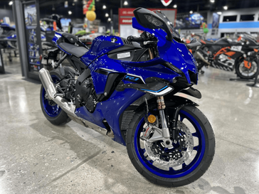 New 2025 Yamaha YZF-R1 