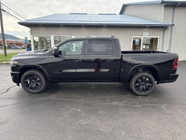 2025 RAM 1500 Laramie Crew Cab 4x4 5'7' Box