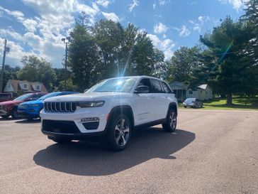 New 2025 Jeep Grand Cherokee Limited 4x4