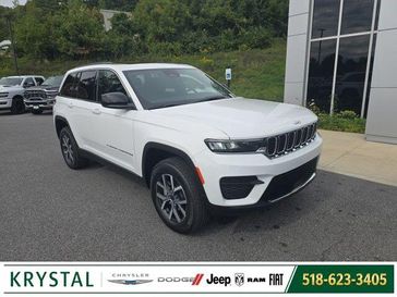 New 2027 Jeep Grand Cherokee Laredo X