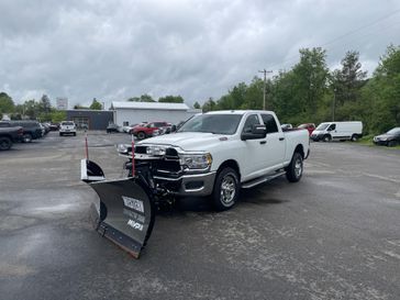 2024 RAM 2500 Tradesman Crew Cab 4x4 6'4' Box